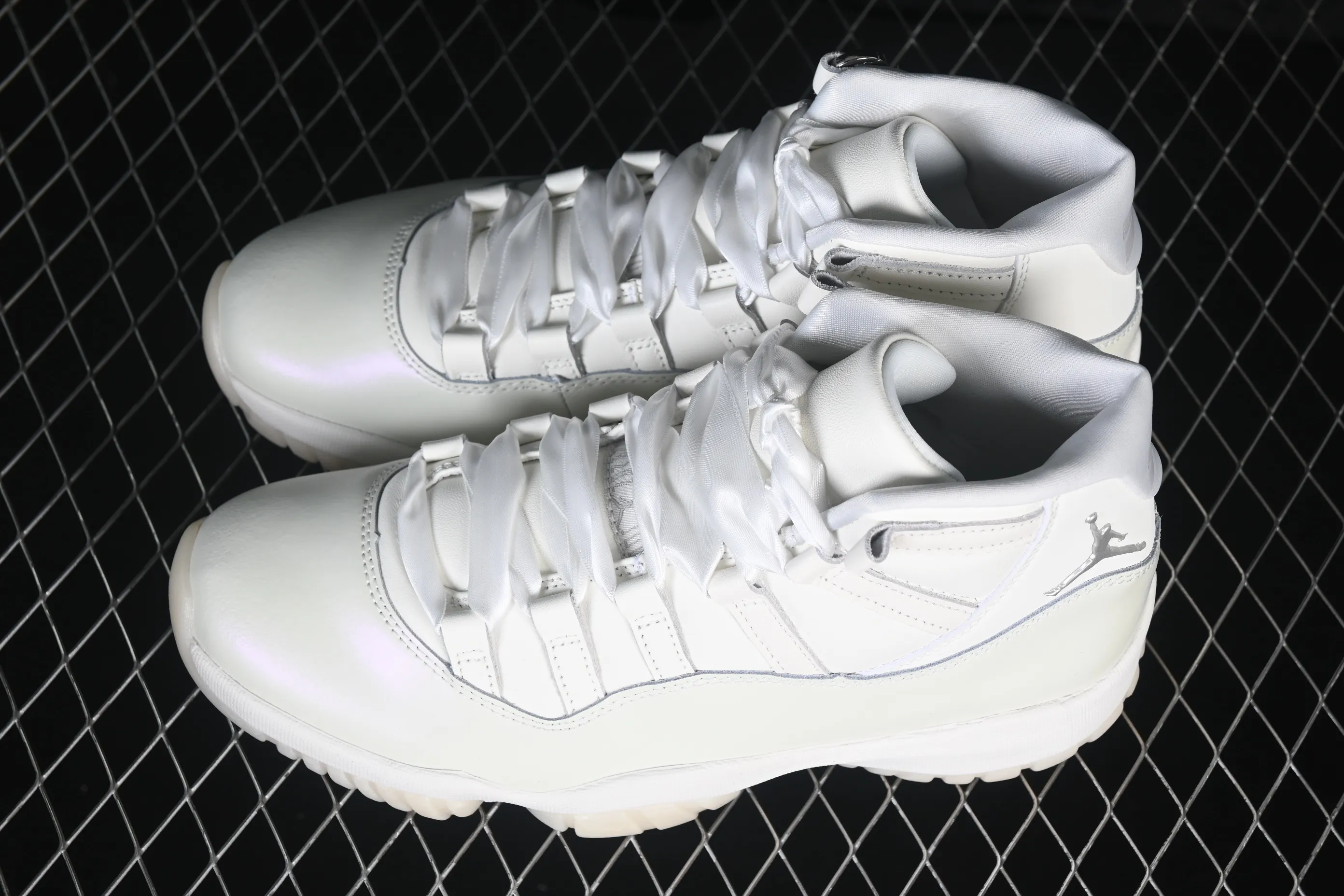 All categories Air Jordan Jordan series basketball shoes Air Jordan 11 F version Air Jordan 11 Retro "Pearl" AJ11 Joe 11 Pearl White AR0715-110